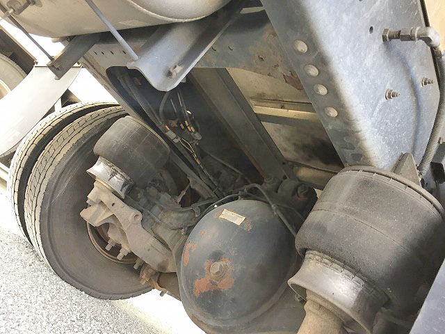 いすゞフォワード冷凍車（冷蔵車）中型（4t）[写真15]