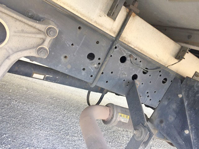 いすゞフォワード冷凍車（冷蔵車）中型（4t）[写真16]