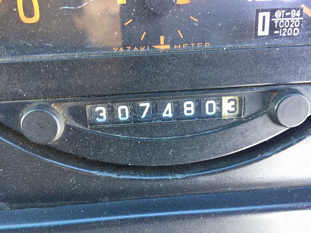 いすゞフォワード冷凍車（冷蔵車）中型（4t）[写真21]