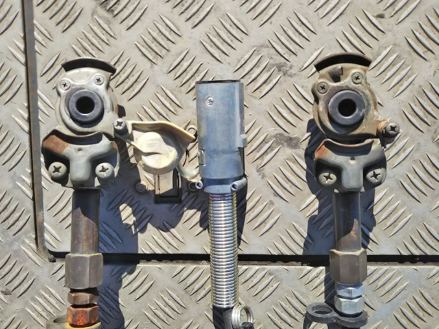 三菱ふそうスーパーグレートトレーラーヘッド（トラクターヘッド）大型（10t）[写真13]