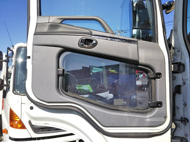 三菱ふそうスーパーグレートトレーラーヘッド（トラクターヘッド）大型（10t）[写真27]