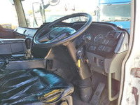 三菱ふそうスーパーグレートトレーラーヘッド（トラクターヘッド）大型（10t）[写真32]