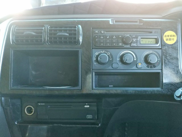 三菱ふそうスーパーグレートトレーラーヘッド（トラクターヘッド）大型（10t）[写真38]