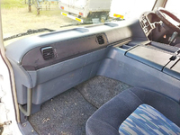 三菱ふそうスーパーグレートアルミウイング大型（10t）[写真26]