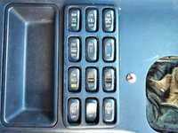 三菱ふそうスーパーグレートアルミウイング大型（10t）[写真36]