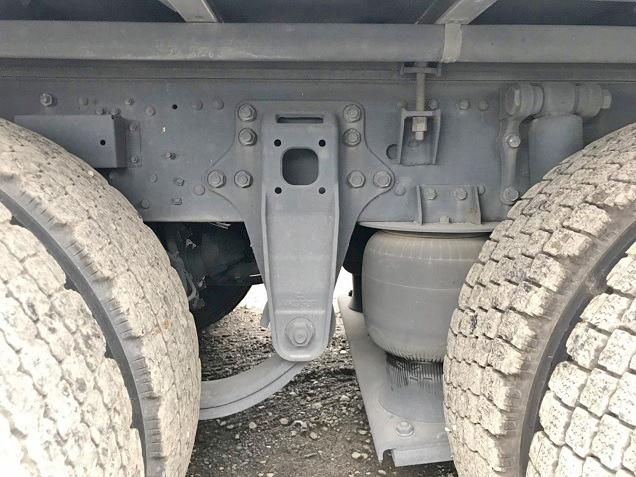 三菱ふそうスーパーグレートアルミウイング大型（10t）[写真18]