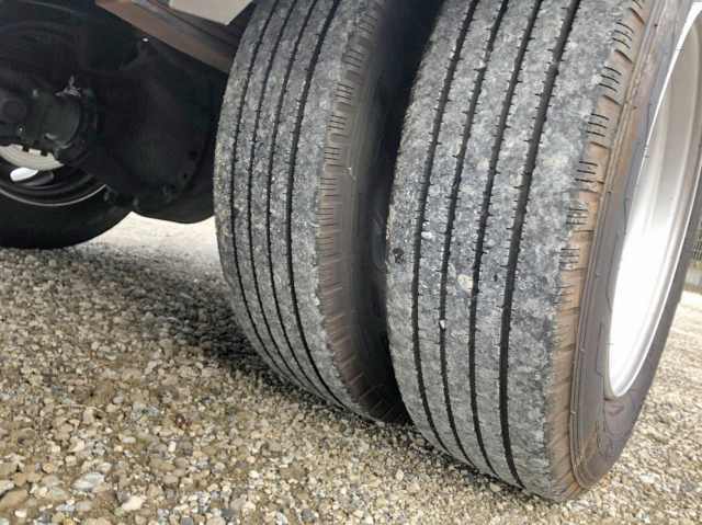 三菱ふそうキャンタークレーン4段小型（2t・3t）[写真14]