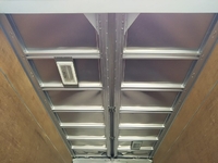 いすゞエルフアルミウイング小型（2t・3t）[写真15]