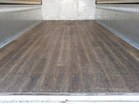 いすゞエルフアルミウイング小型（2t・3t）[写真16]