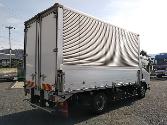 いすゞエルフアルミウイング小型（2t・3t）[写真02]