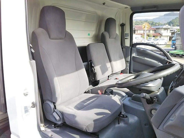 いすゞエルフアルミウイング小型（2t・3t）[写真30]