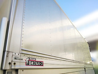 日産コンドル冷蔵冷凍ウイング中型（4t）[写真12]