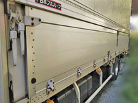 日産コンドル冷蔵冷凍ウイング中型（4t）[写真13]