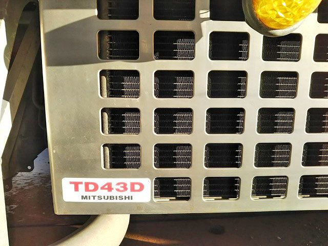 日産コンドル冷蔵冷凍ウイング中型（4t）[写真18]