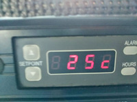 日産コンドル冷蔵冷凍ウイング中型（4t）[写真35]