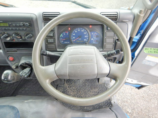 三菱ふそうキャンター高所作業車小型（2t・3t）[写真17]