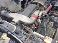 UDトラックスクオントレーラーヘッド（トラクターヘッド）大型（10t）[写真16]