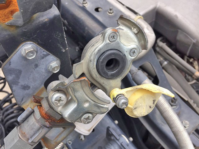 UDトラックスクオントレーラーヘッド（トラクターヘッド）大型（10t）[写真17]