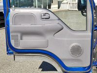 いすゞエルフアルミブロック小型（2t・3t）[写真26]