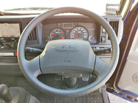 いすゞエルフアルミブロック小型（2t・3t）[写真30]