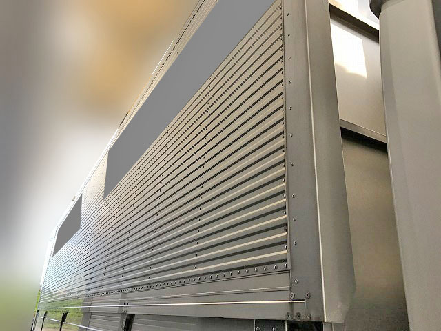 UDトラックスクオンアルミウイング大型（10t）[写真10]