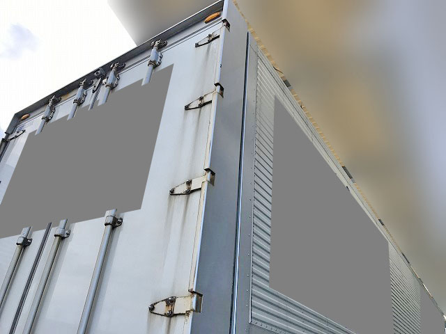 UDトラックスクオンアルミウイング大型（10t）[写真14]