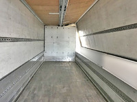 UDトラックスクオンアルミウイング大型（10t）[写真16]