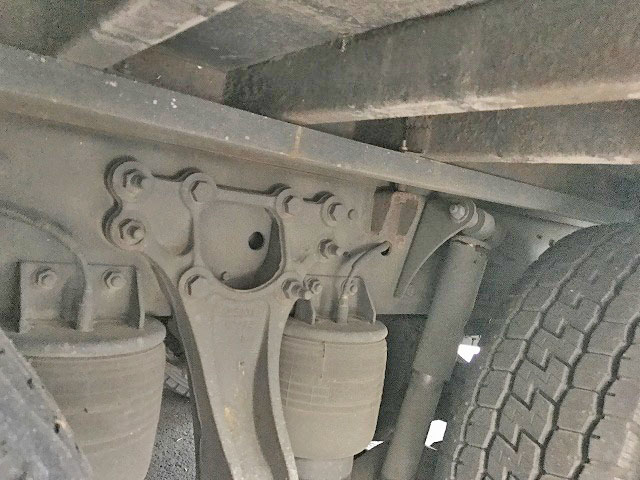 UDトラックスクオンアルミウイング大型（10t）[写真26]