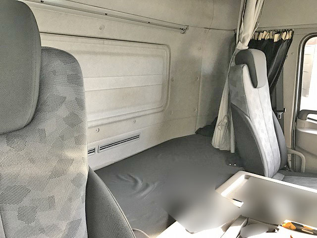 UDトラックスクオンアルミウイング大型（10t）[写真31]