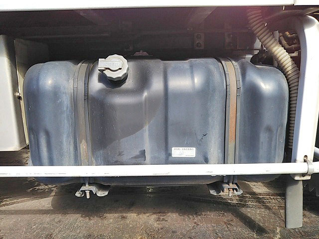 いすゞエルフ冷凍車（冷蔵車）小型（2t・3t）[写真21]