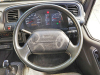 いすゞエルフ冷凍車（冷蔵車）小型（2t・3t）[写真31]