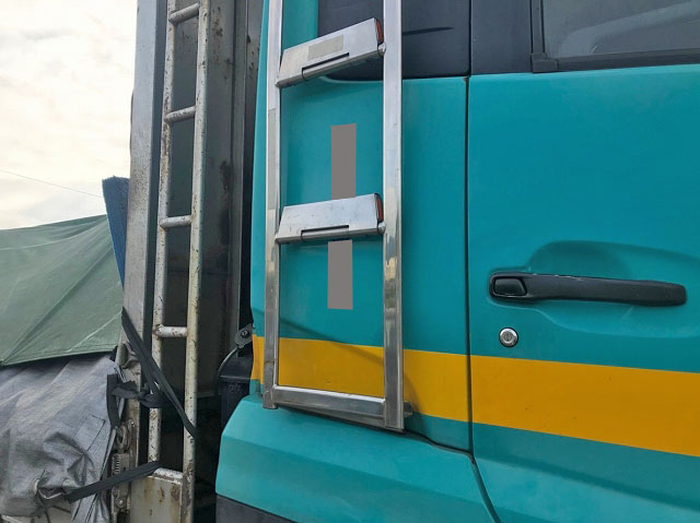 UDトラックスクオンアルミブロック大型（10t）[写真05]