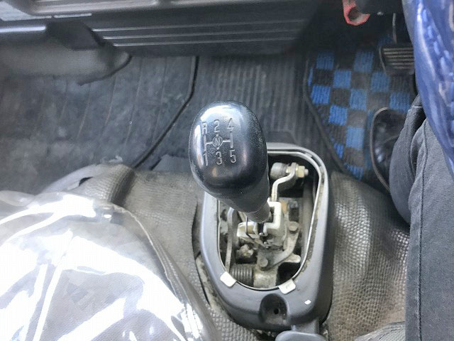 いすゞエルフ高所作業車小型（2t・3t）[写真24]