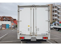 三菱ふそうキャンターアルミウイング小型（2t・3t）[写真10]