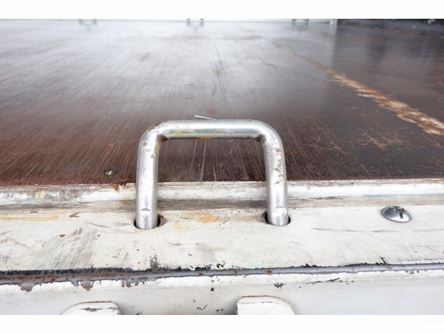 三菱ふそうキャンターアルミウイング小型（2t・3t）[写真13]