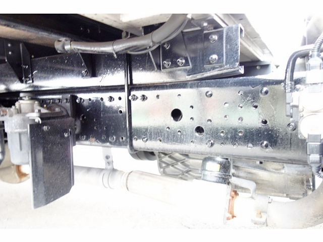 三菱ふそうキャンターアルミウイング小型（2t・3t）[写真17]