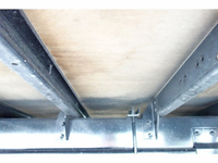 三菱ふそうキャンターアルミウイング小型（2t・3t）[写真21]