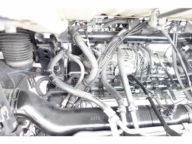 三菱ふそうキャンターアルミウイング小型（2t・3t）[写真22]