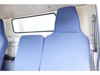 三菱ふそうキャンターアルミウイング小型（2t・3t）[写真25]