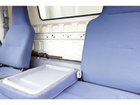 三菱ふそうキャンターアルミウイング小型（2t・3t）[写真26]