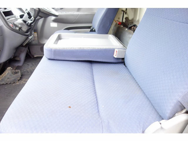 三菱ふそうキャンターアルミウイング小型（2t・3t）[写真27]