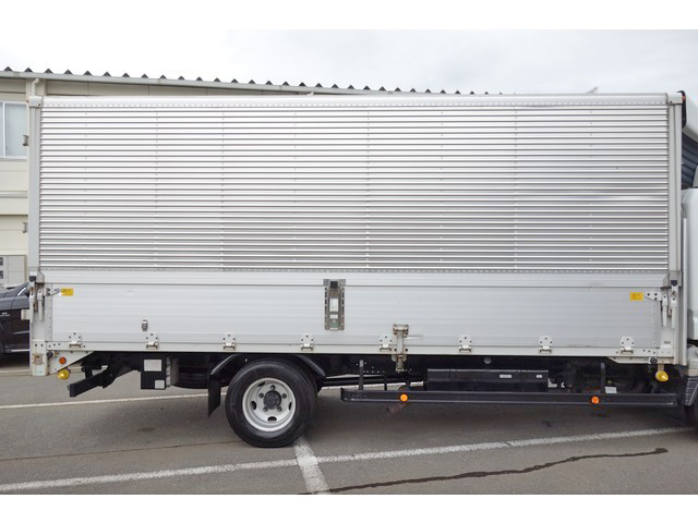 三菱ふそうキャンターアルミウイング小型（2t・3t）[写真06]