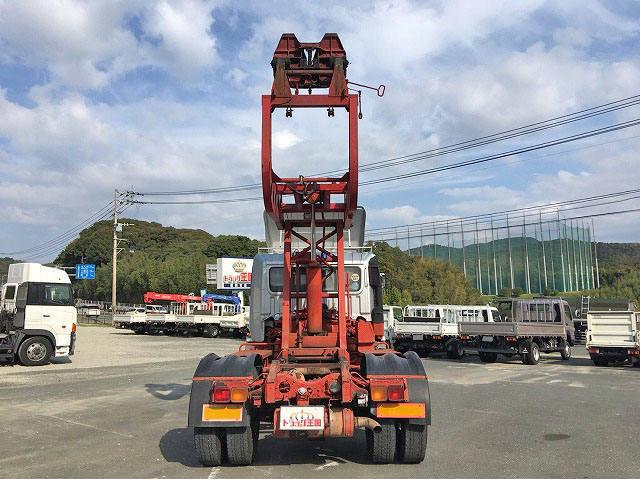 日野プロフィアトレーラーヘッド（トラクターヘッド）大型（10t）[写真11]