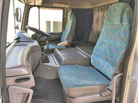 日野プロフィアトレーラーヘッド（トラクターヘッド）大型（10t）[写真31]