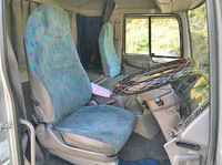 日野プロフィアトレーラーヘッド（トラクターヘッド）大型（10t）[写真32]