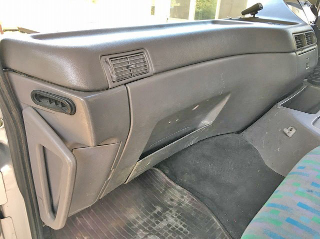 日野プロフィアトレーラーヘッド（トラクターヘッド）大型（10t）[写真33]