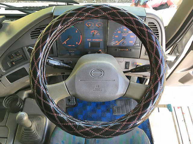 日野プロフィアトレーラーヘッド（トラクターヘッド）大型（10t）[写真37]