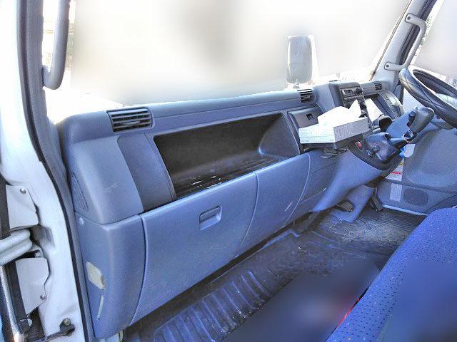 三菱ふそうキャンタークレーン5段小型（2t・3t）[写真20]