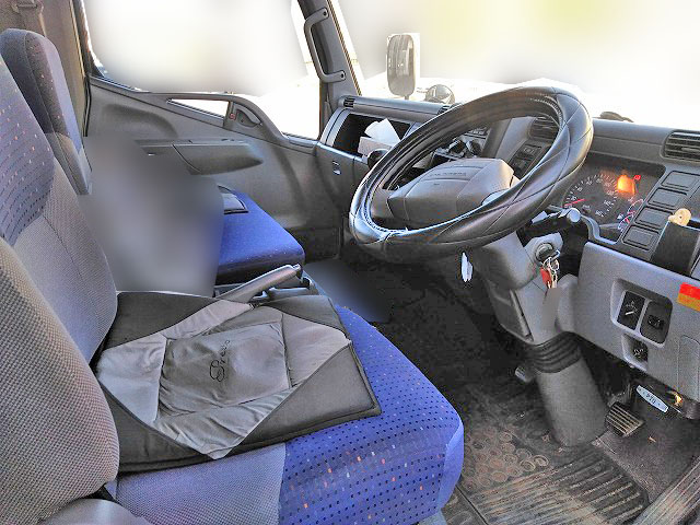 三菱ふそうキャンタークレーン5段小型（2t・3t）[写真21]