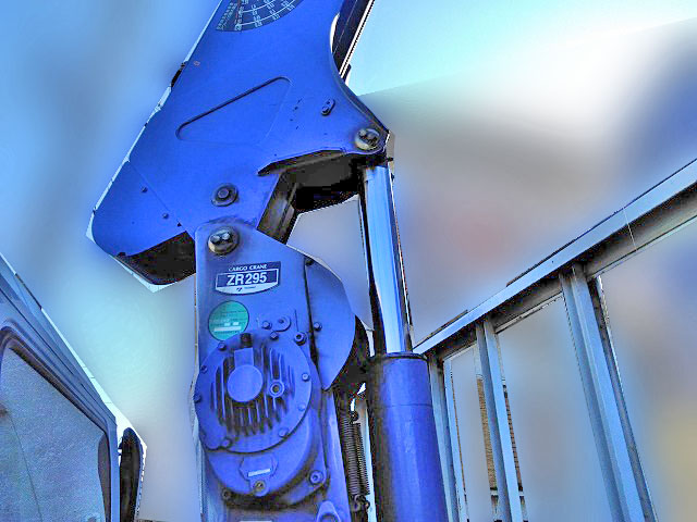 三菱ふそうキャンタークレーン5段小型（2t・3t）[写真06]